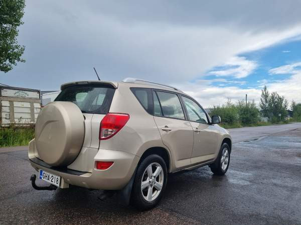 Toyota RAV4 Helsinki - изображение 4