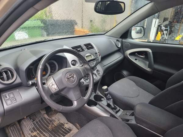 Toyota RAV4 Helsinki - изображение 7