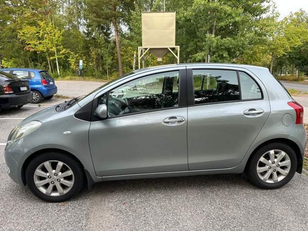 Toyota Yaris Helsinki - valokuva 4