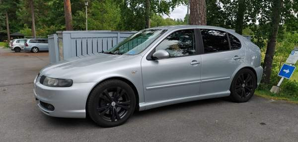 Seat Leon Турткуль - изображение 1