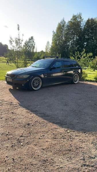 BMW 320 Muhos - valokuva 3