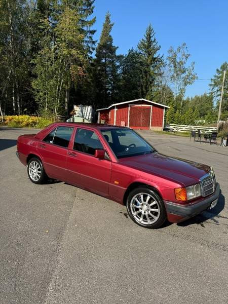 Mercedes-Benz 190 Вантаа - изображение 1