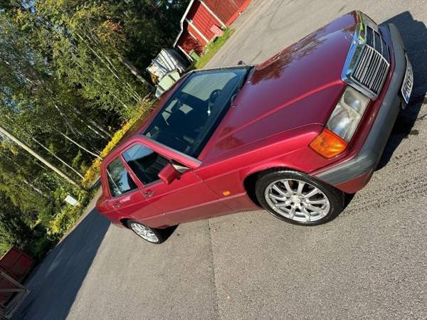 Mercedes-Benz 190 Вантаа - изображение 4