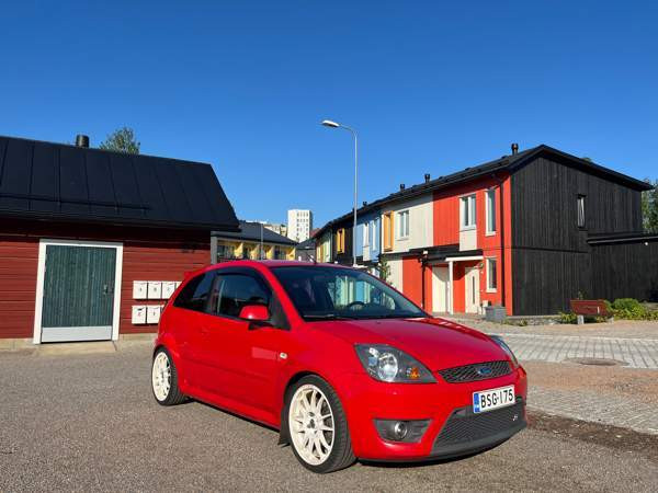 Ford Fiesta Вантаа - изображение 4