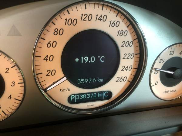 Mercedes-Benz E Kärkölä - valokuva 3