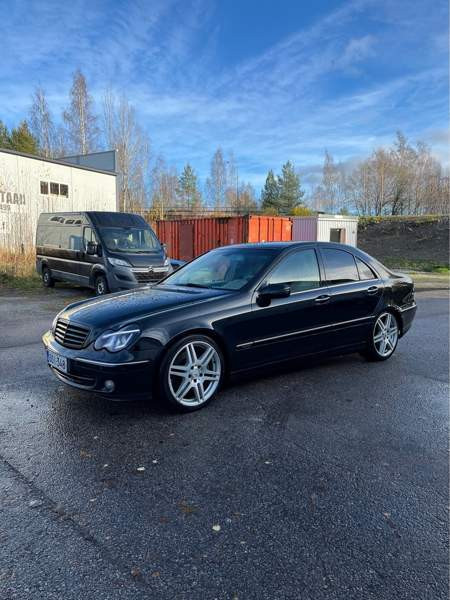 Mercedes-Benz C Tampere - valokuva 1