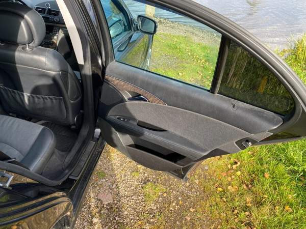 Mercedes-Benz E Nivala - valokuva 8