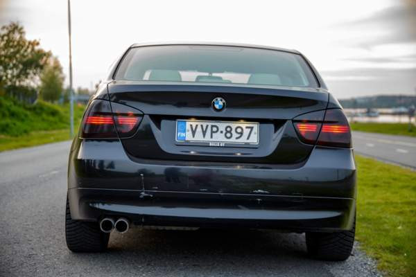 BMW 330 Tampere - valokuva 7