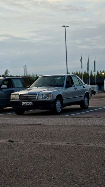 Mercedes-Benz 190 Glebychevo - valokuva 1