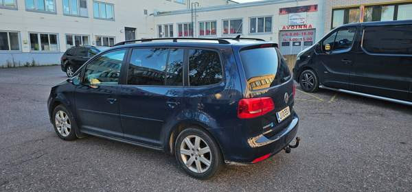 Volkswagen Touran Helsinki - valokuva 3