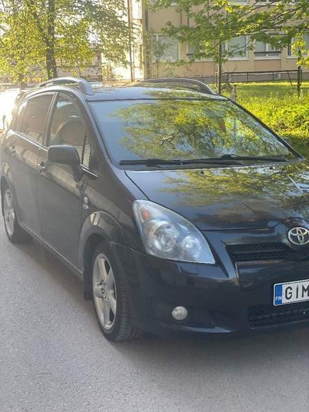 Toyota Corolla Verso Helsinki - valokuva 1