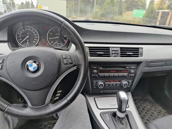 BMW 320 Glebychevo - valokuva 7