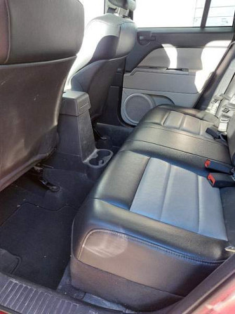 Jeep Compass Maentsaelae - valokuva 7