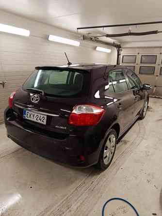 Toyota Auris Каяни