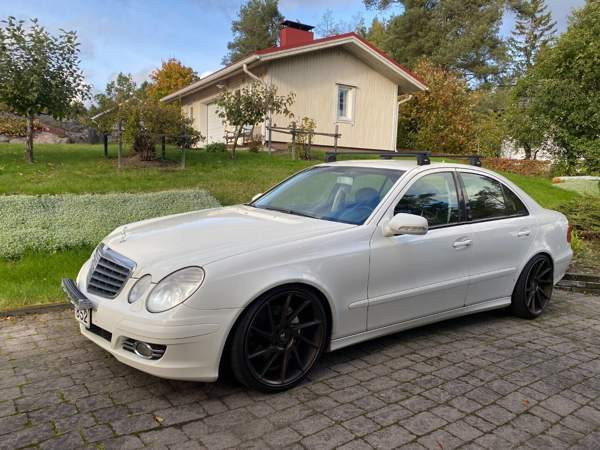 Mercedes-Benz E Turtkul - valokuva 2