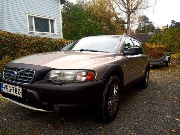 Volvo XC70 Валкеакоски - изображение 1