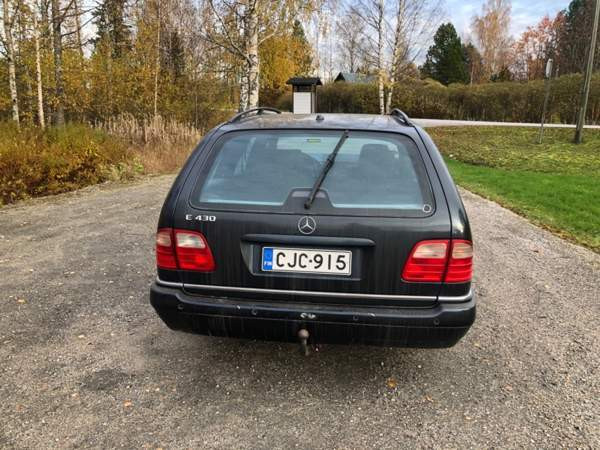 Mercedes-Benz E Луга - изображение 4