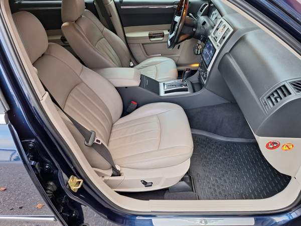 Chrysler 300C Sarov - valokuva 6