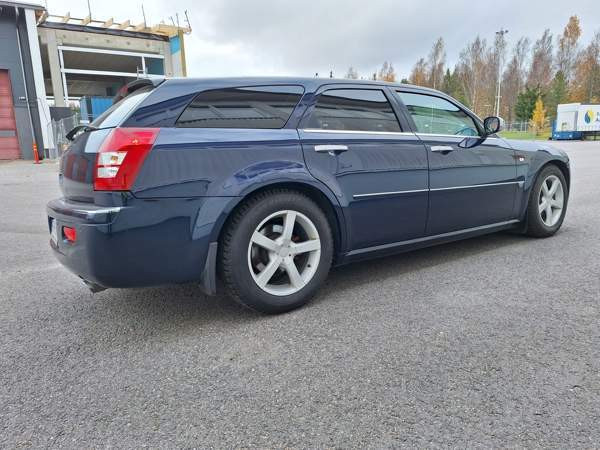 Chrysler 300C Sarov - valokuva 4