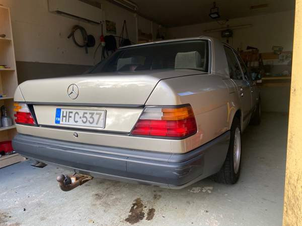 Mercedes-Benz 260 Eurajoki - photo 6