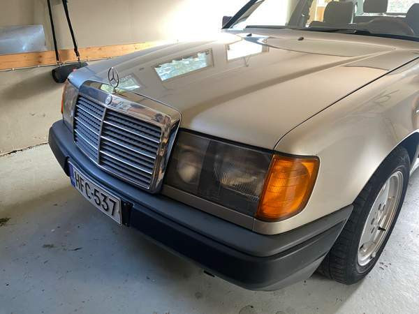 Mercedes-Benz 260 Eurajoki - photo 3
