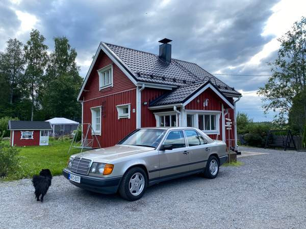 Mercedes-Benz 260 Eurajoki - photo 1