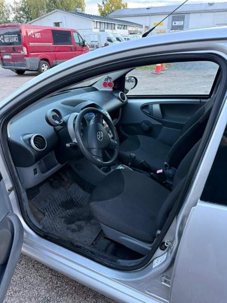 Toyota Aygo Ювяскюля - изображение 6