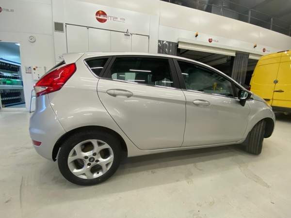 Ford Fiesta Tampere - valokuva 8