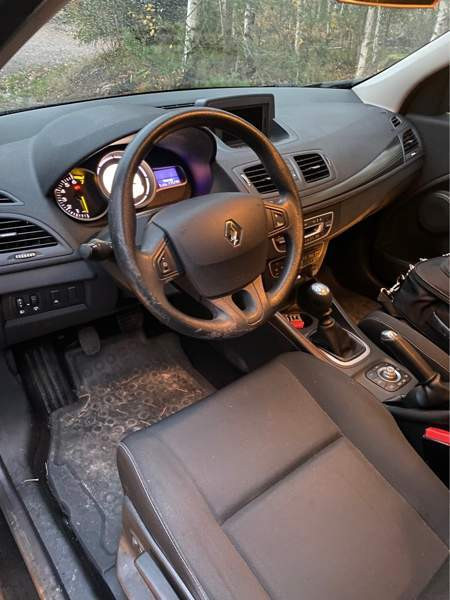 Renault Megane Vihti - valokuva 3