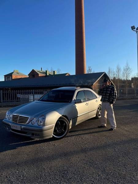 Mercedes-Benz E Jyväskylä - valokuva 2