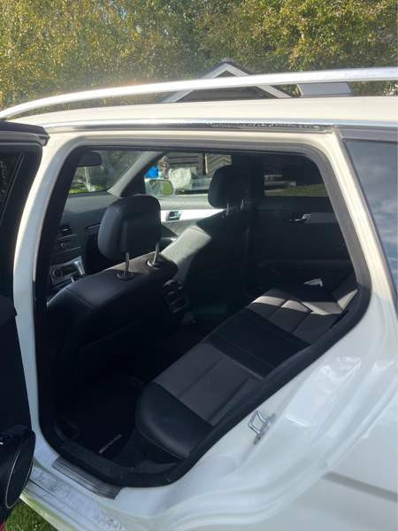 Mercedes-Benz C Луга - изображение 5