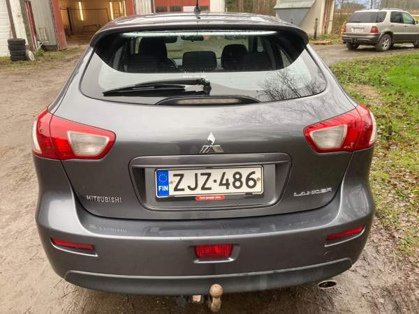 Mitsubishi Lancer Хабнарфьордюр - изображение 4