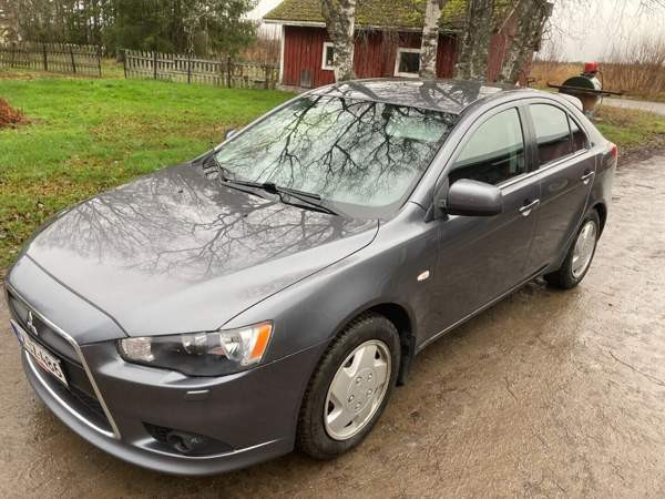 Mitsubishi Lancer Хабнарфьордюр - изображение 7