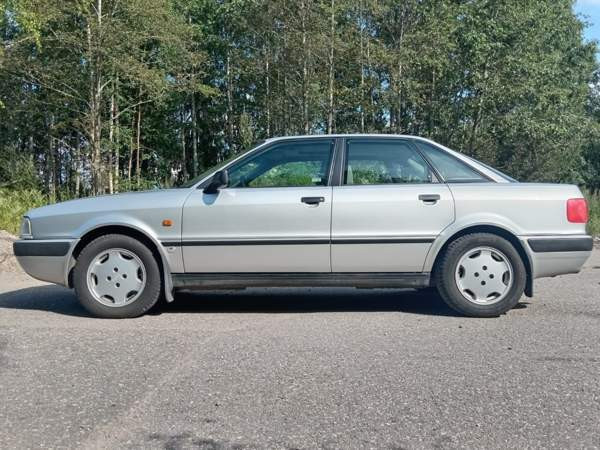 Audi 80 Glebychevo - valokuva 4
