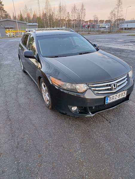 Honda Accord Sotkamo - valokuva 2