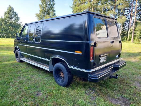 Ford Econoline Chukotskiy Avtonomnyy Okrug - valokuva 4
