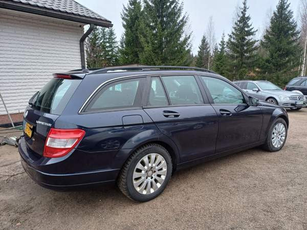 Mercedes-Benz C As Salamiyah - valokuva 5