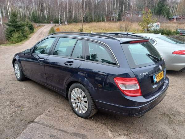 Mercedes-Benz C As Salamiyah - valokuva 7