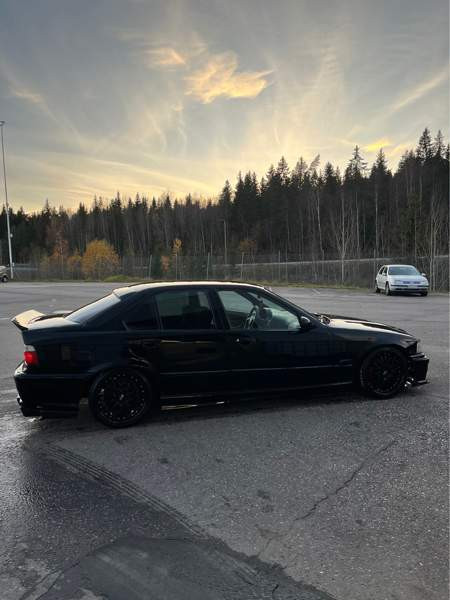 BMW 320 Hyvinkää - valokuva 3