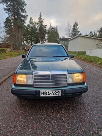 Mercedes-Benz E Maentsaelae - photo 2