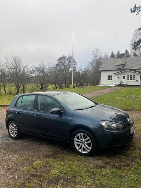 Volkswagen Golf Vihti - valokuva 2