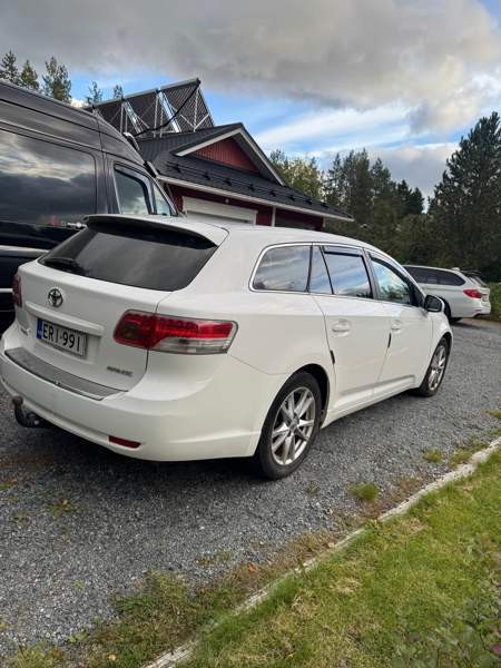 Toyota Avensis Kauhajoki - изображение 1