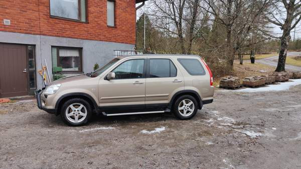 Honda CR-V Turtkul - valokuva 5