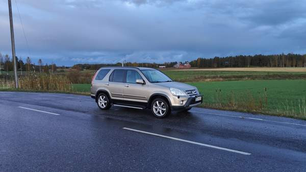 Honda CR-V Turtkul - valokuva 2