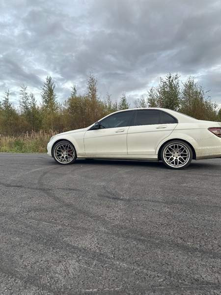 Mercedes-Benz C Oulu - valokuva 6