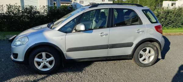Suzuki SX4 Tornio – foto 3