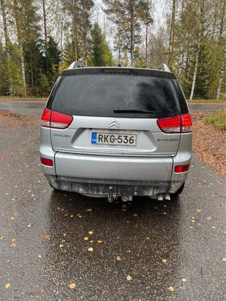 Citroen C-Crosser Luga - valokuva 3