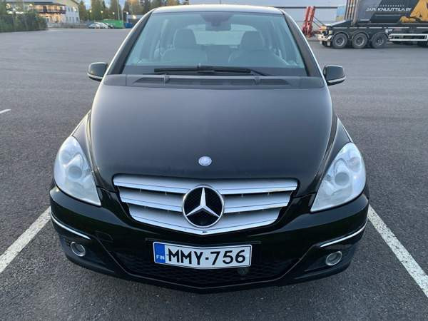 Mercedes-Benz B Ilmajoki - valokuva 8