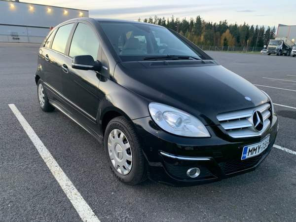 Mercedes-Benz B Ilmajoki - valokuva 1