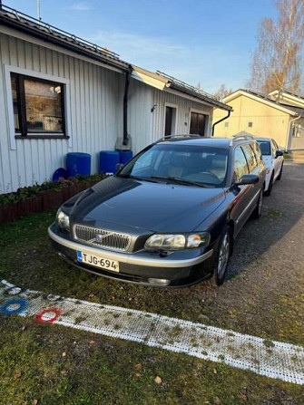 Volvo V70 Riihimaeki - valokuva 1